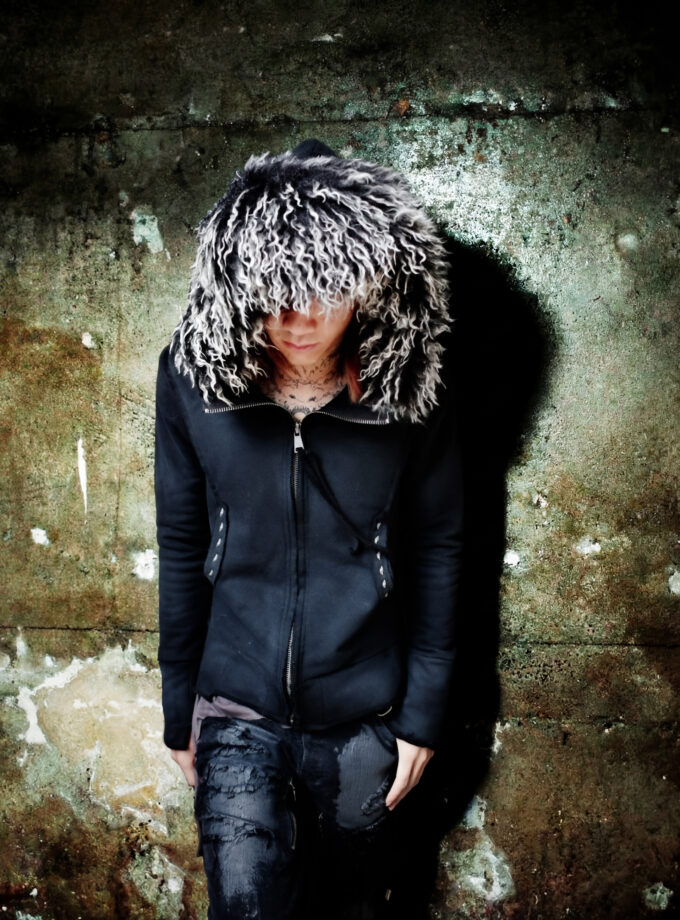 crow (Includes two fur collar colors as a free gift)